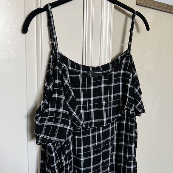 INC international concepts off shoulder top - Picture 6 of 6